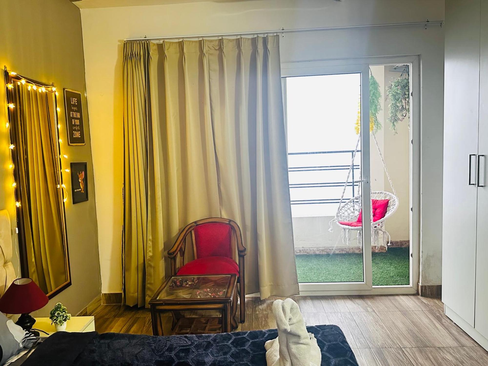 Sunset View Paradise By Buddies Greater Noida